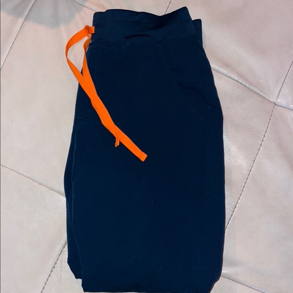 Figs Deep Reef Zamora Jogger Scrub Pants - Picture 6 of 6